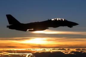 Kaiyun APP-“华金·托比利亚的迅猛反应与稳健防守，提升美洲狮队的竞争力”