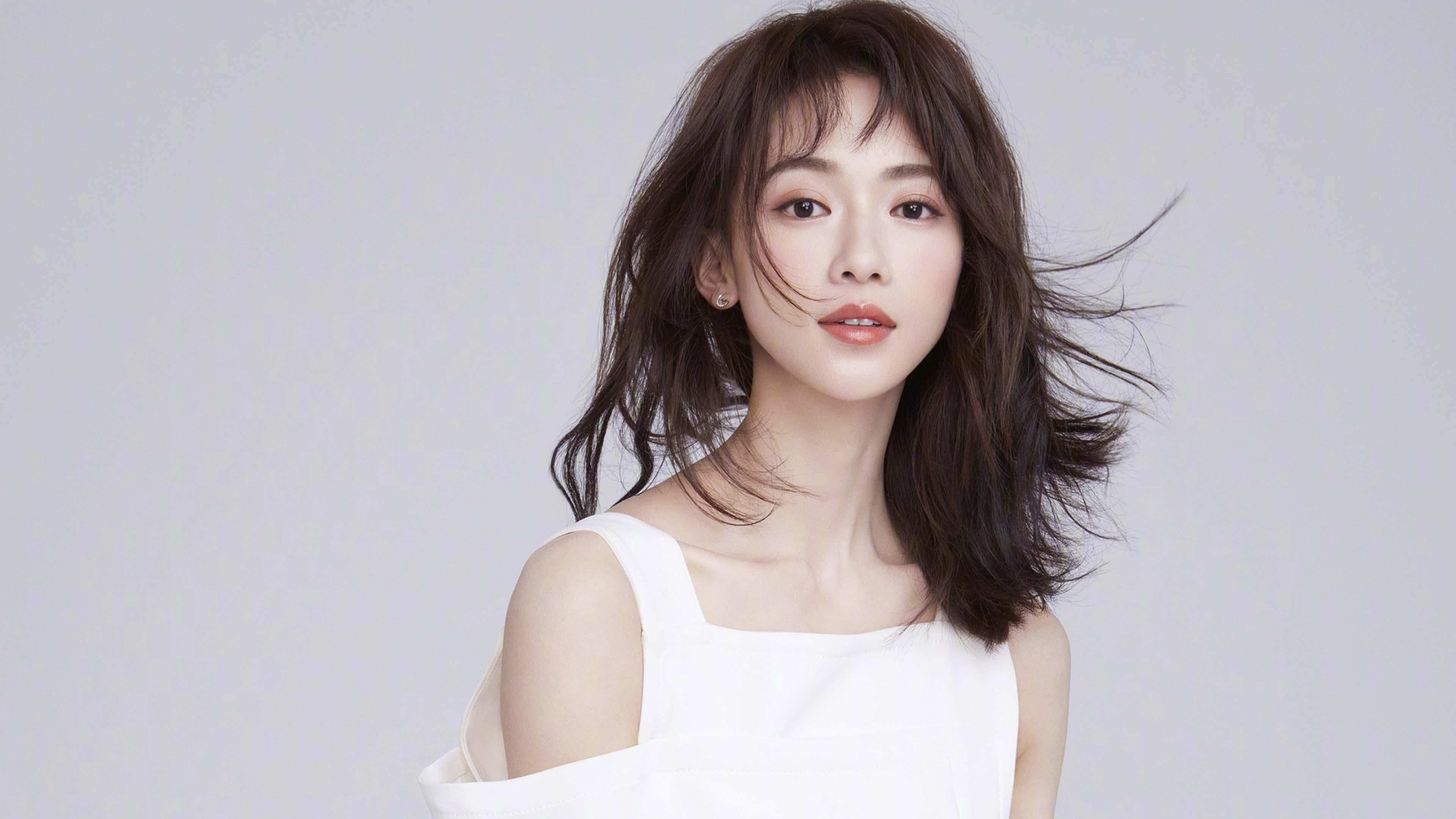 门将逼抢失误遭断球破门，门将开球直接破门视频