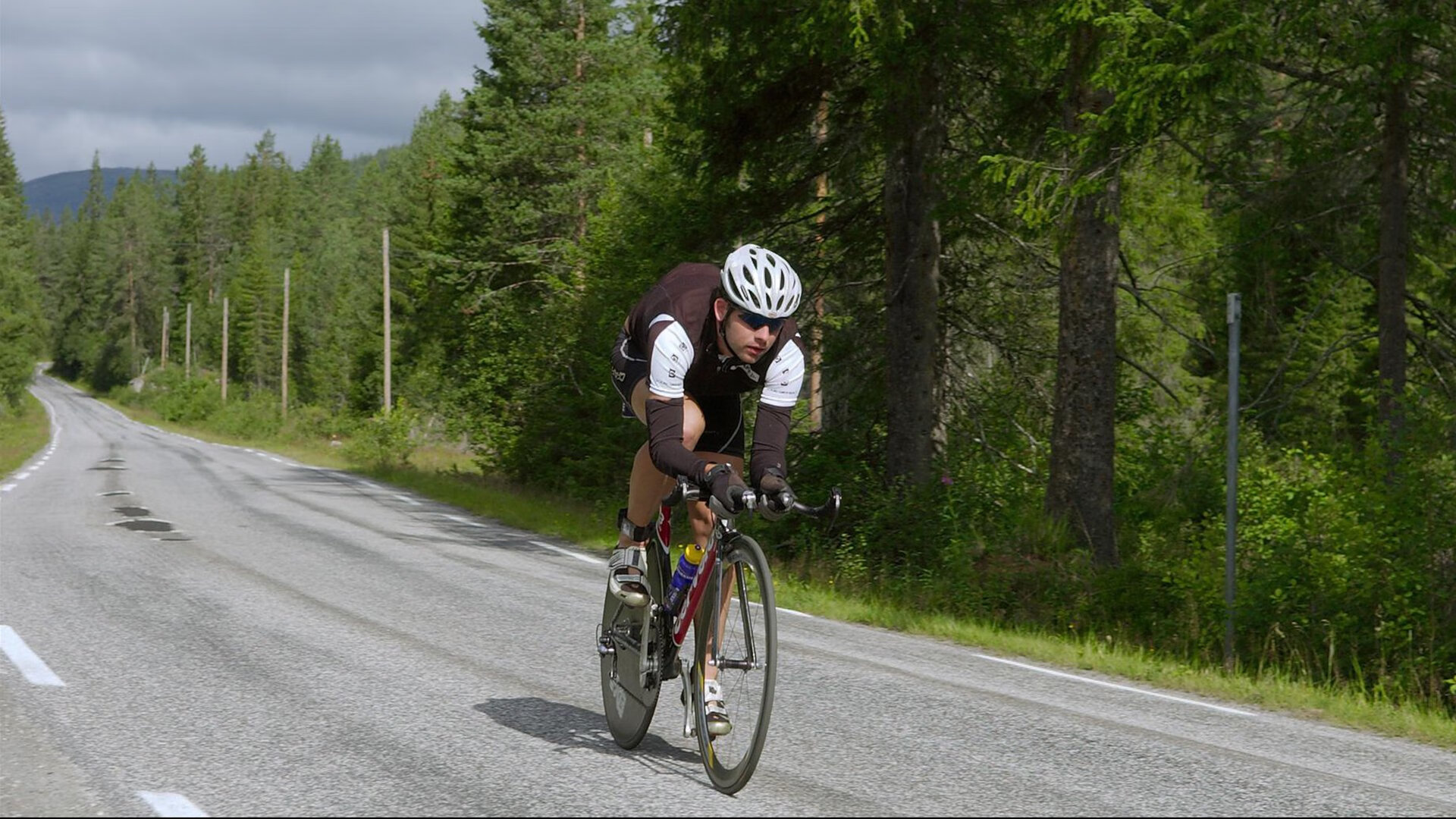 湖滨赛事启幕，兴隆湖成全民焦点，英菲尼迪换防冻液